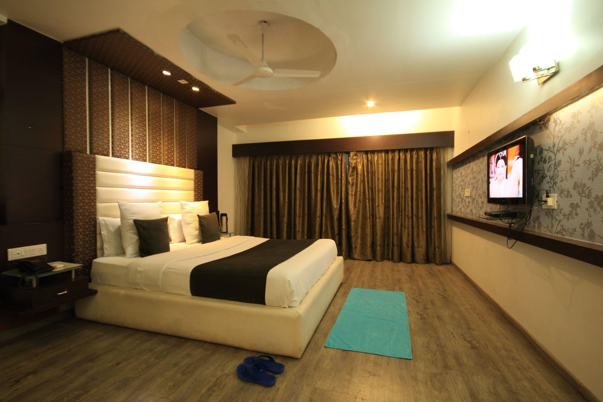 Fabhotel Kadamb Inn 아흐메다바드 외부 사진