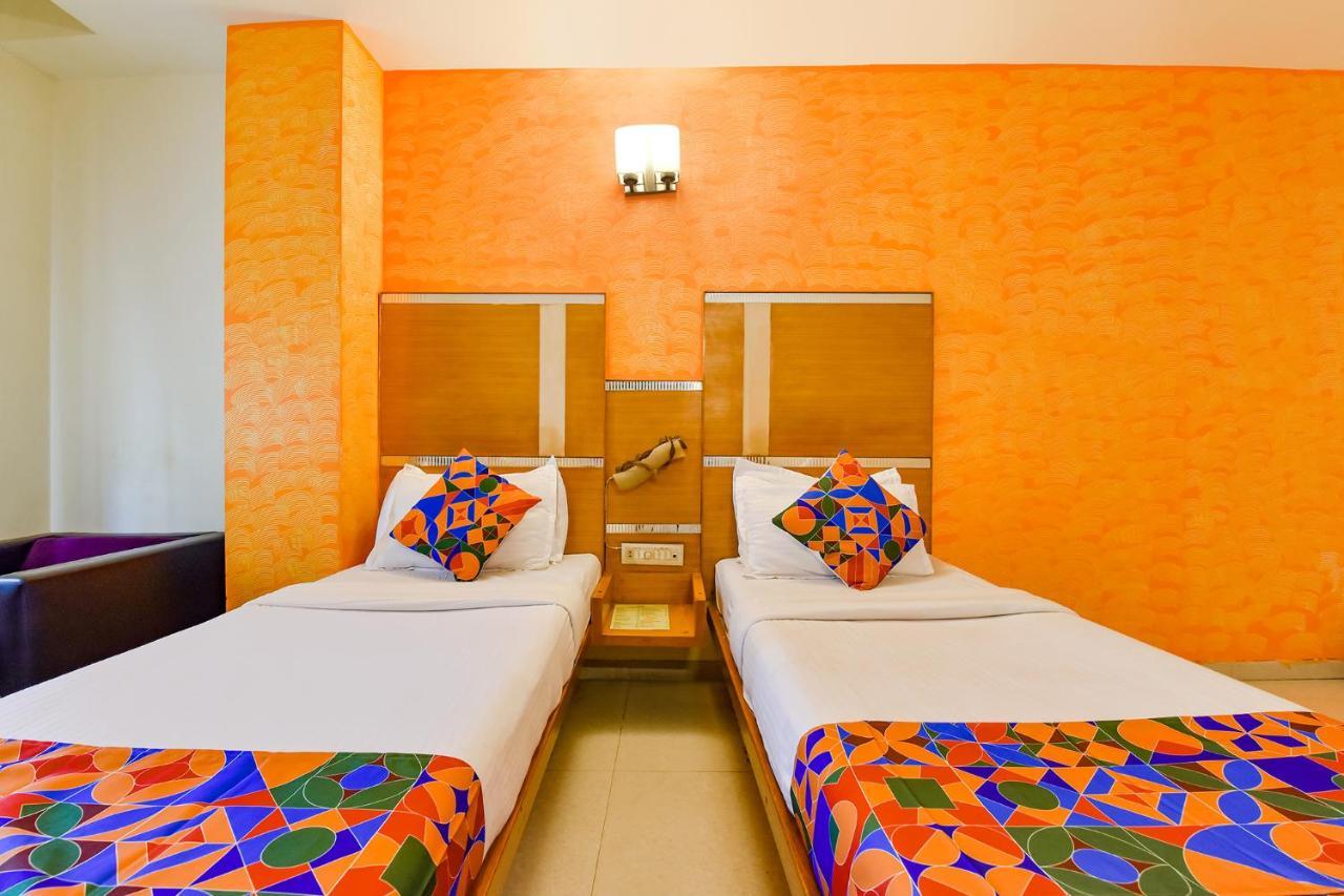 Fabhotel Kadamb Inn 아흐메다바드 외부 사진